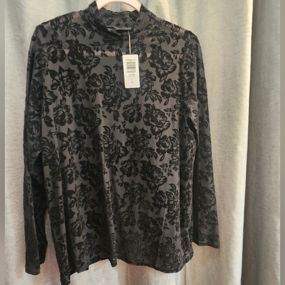 Torrid Black Mesh Top size 0 (L/12) - Picture 3 of 6